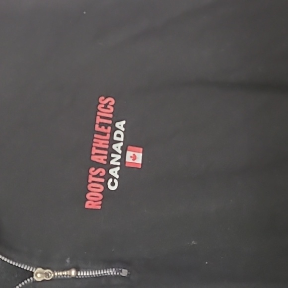 Roots sweatshirt - Picture 2 of 5